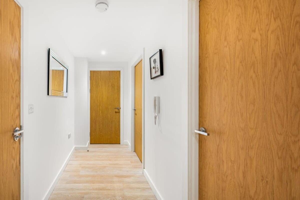 A Lovely 2 Bedroom Apartment In The Heart Of Preston 普雷斯顿 外观 照片
