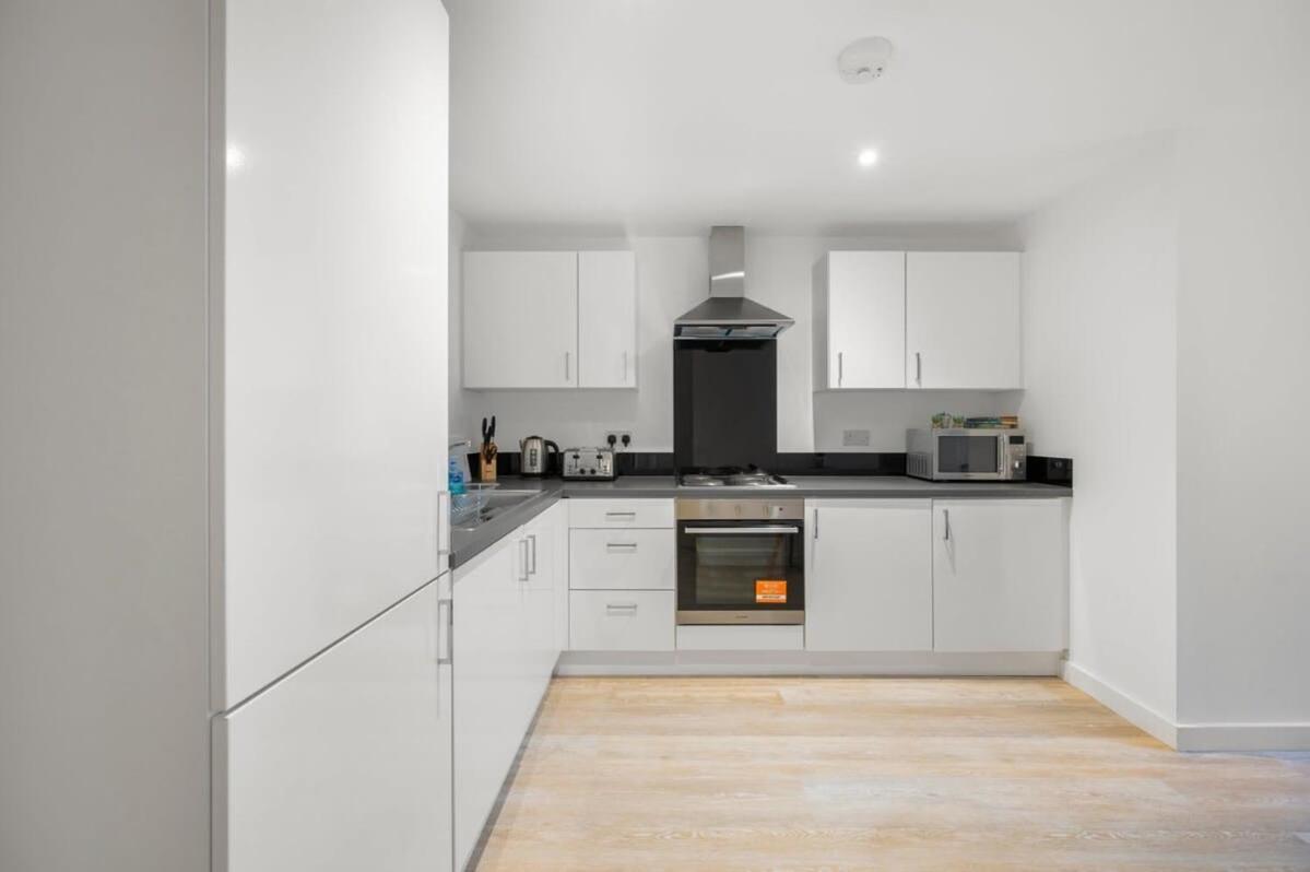 A Lovely 2 Bedroom Apartment In The Heart Of Preston 普雷斯顿 外观 照片