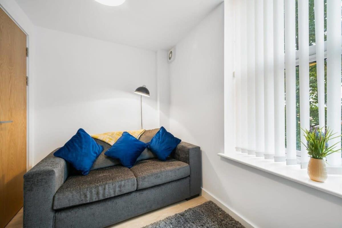 A Lovely 2 Bedroom Apartment In The Heart Of Preston 普雷斯顿 外观 照片